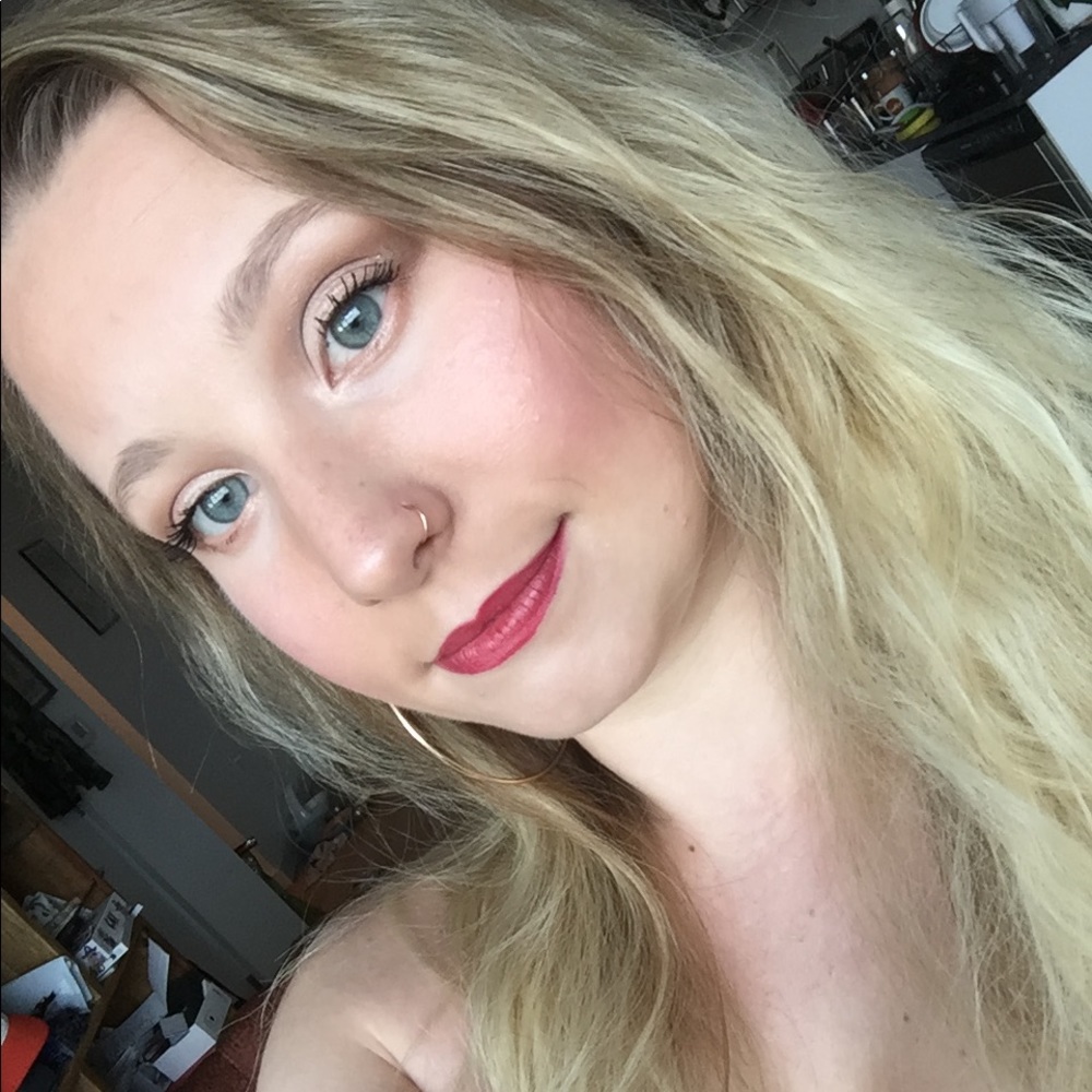 Meet your Posher, Ellen